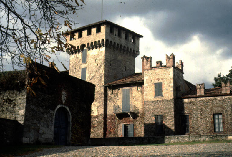 Castello Visconti - complesso (castello, rocca) - Somma Lombardo (VA) 