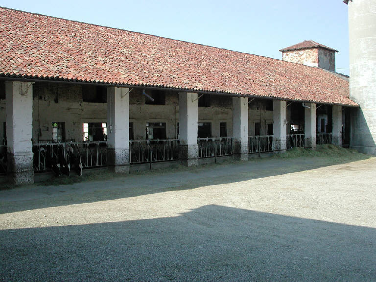 Stallone della cascina Castello di Carpiano (stalla-fienile) - Carpiano (MI) 