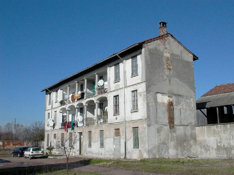 Casa colonica della Cascina Trognano (casa di ringhiera) - Bascapè (PV) 