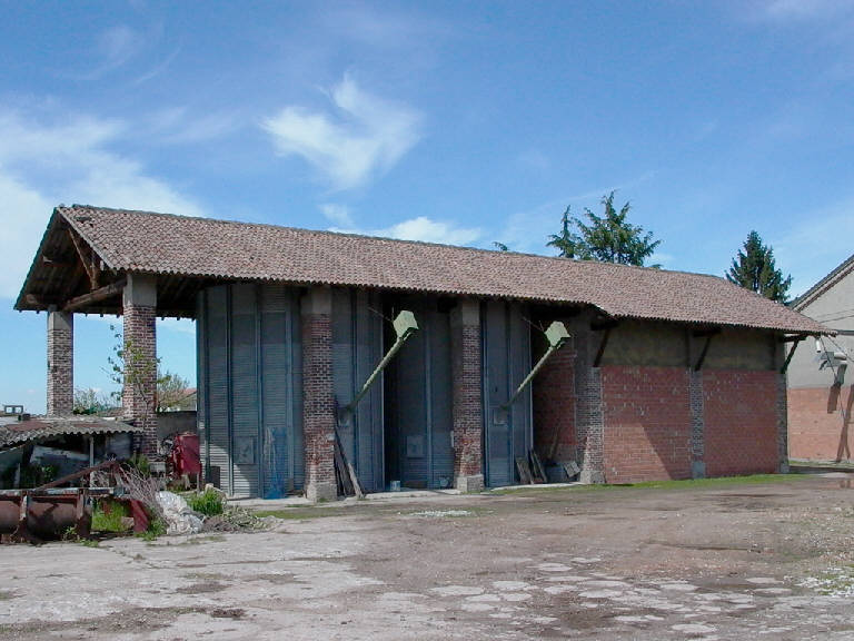 Portico sud-ovest della Cascina Montano (portico) - Gaggiano (MI) 