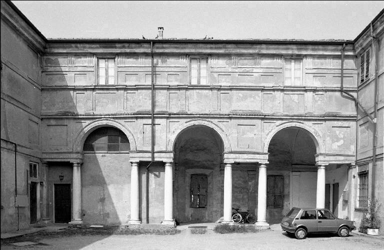 Corte del Castello Pallavicini Serbelloni (castello) - Castiglione d'Adda (LO) 