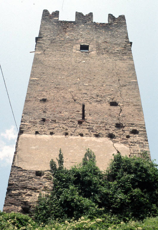 Castello di Pedenale (castello) - Mazzo di Valtellina (SO) 