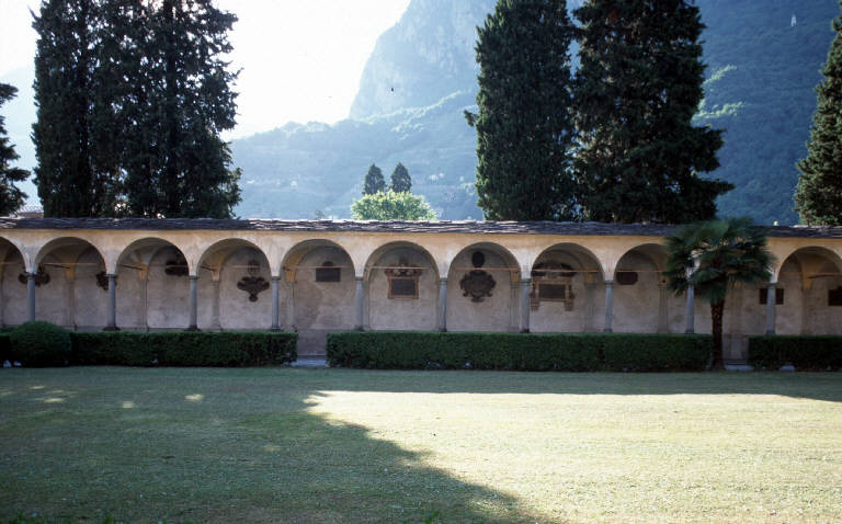 Portico di S. Lorenzo (chiostro) - Chiavenna (SO) 