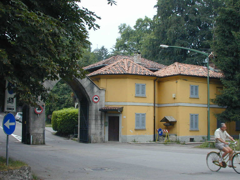 Porta di Vedano (dipendenza) - Monza (MB) 