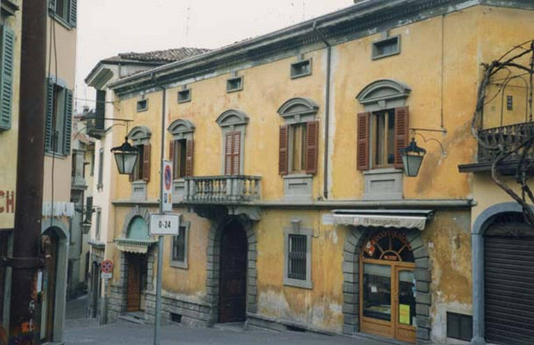 Casa Piazza Orologio (casa) - Clusone (BG) 
