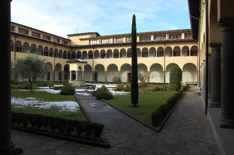 Chiostro del Convento di S. Carlo (chiostro) - Gandino (BG) 