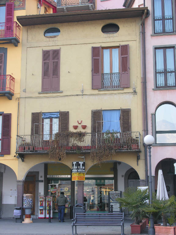 Casa Piazza XIII Martiri 18 (casa) - Lovere (BG) 