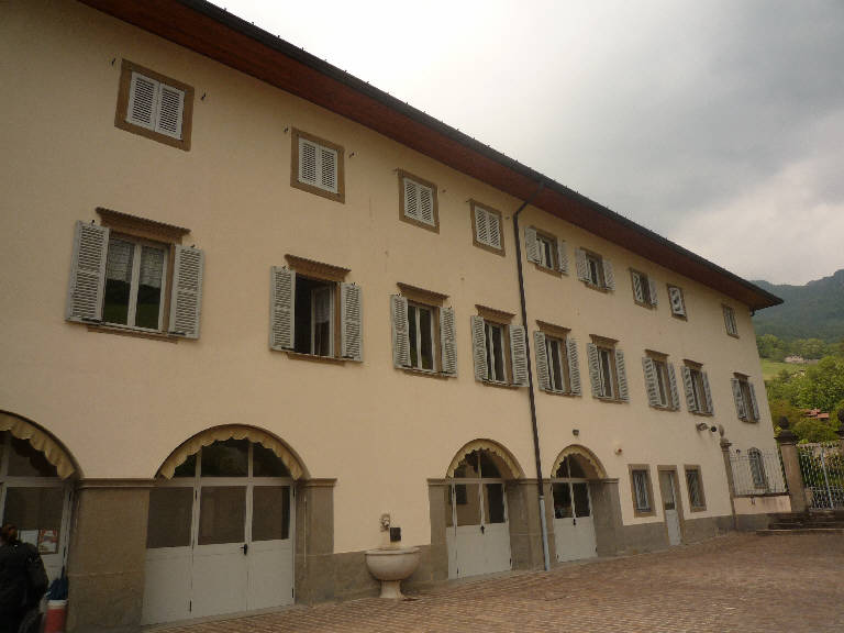 Istituto Suore Poverelle (villa) - Villa d'Ogna (BG) 