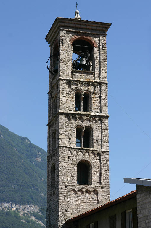 Campanile della Chiesa di S. Giovanni Battista (campanile) - Torno (CO) 