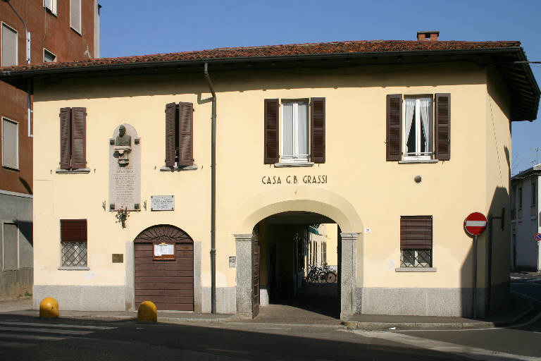 Casa Grassi (casa) - Rovellasca (CO) 
