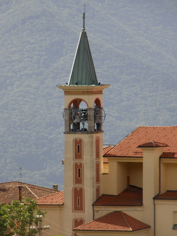 Campanile della Chiesa di S. Ambrogio (campanile) - Sormano (CO) 