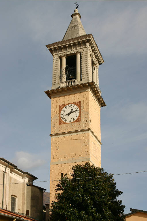 Campanile della Chiesa di S. Vittore (campanile) - Porlezza (CO) 