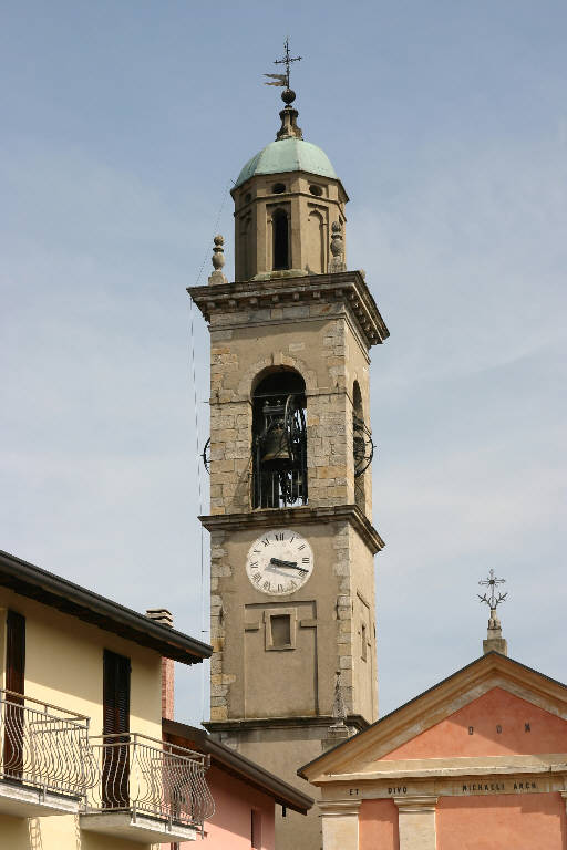 Campanile della Chiesa di S. Michele (campanile) - Cagno (CO) 