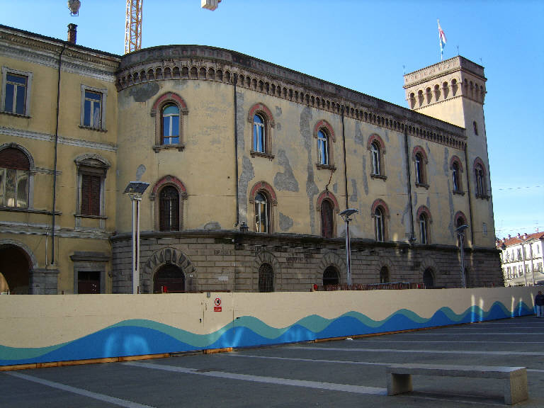 Palazzo degli Uffici Finanziari - complesso (palazzo) - Lecco (LC) 