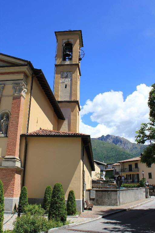 Campanile di S. Maria Nascente (campanile) - Cremeno (LC) 
