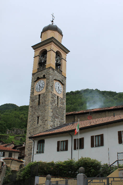 Campanile dei SS. Pietro e Paolo (campanile) - Primaluna (LC) 