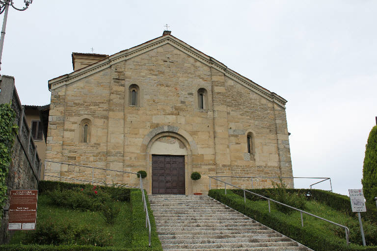 Chiesa dei SS. Gottardo e Colombano in Arlate (chiesa) - Calco (LC) 