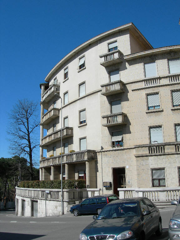 Palazzo Piazza Libertà 9 (palazzo) - Missaglia (LC) 