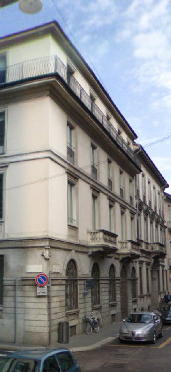 Casa Orsini (palazzo) - Milano (MI) 