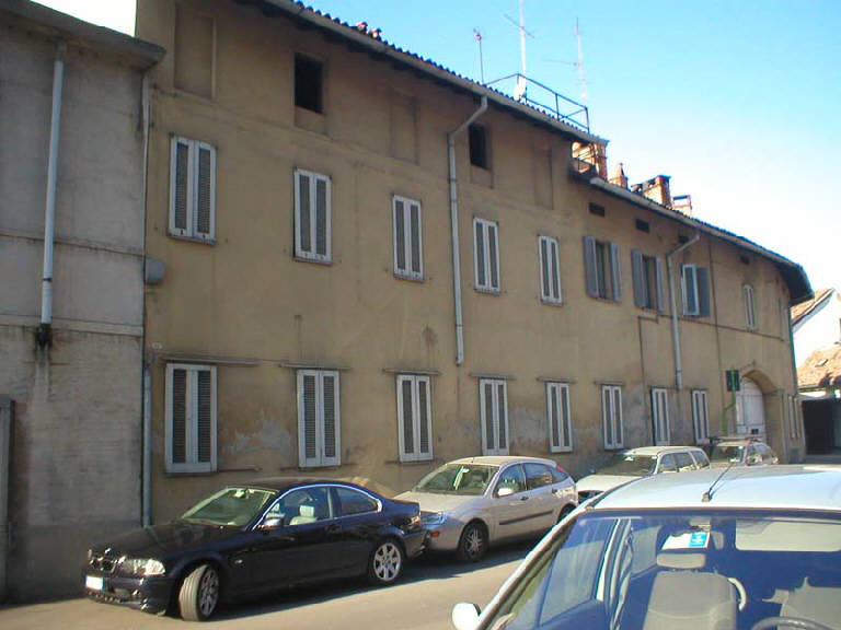 Casa via De Lemene 51/55 (casa di ringhiera) - Milano (MI) 