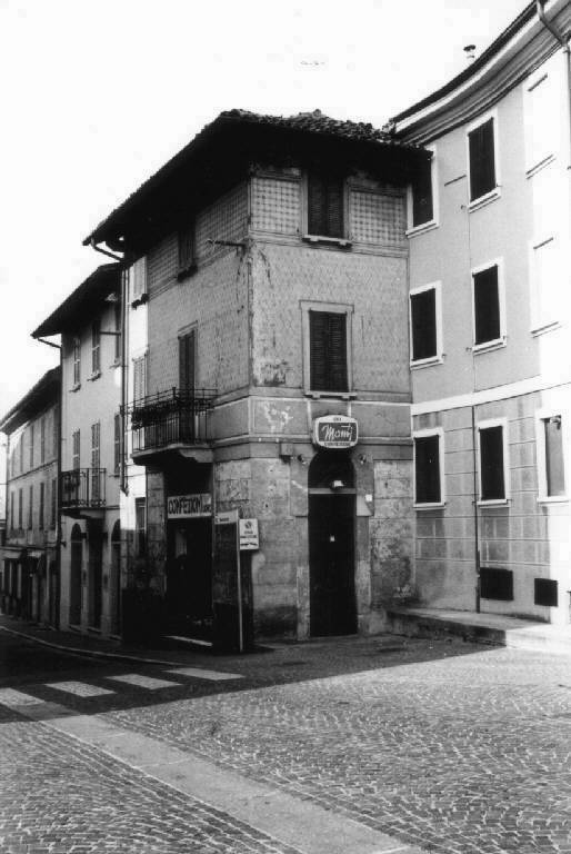 Casa Piazza Libertà 2 (casa) - Sant'Angelo Lodigiano (LO) 