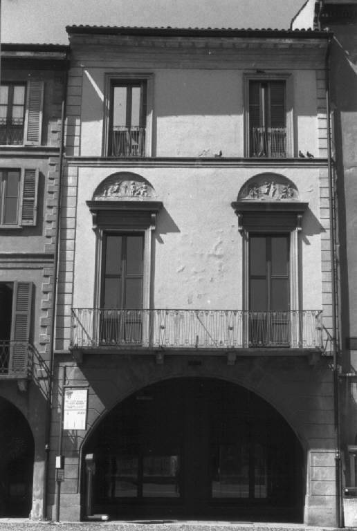 Casa Piazza della Vittoria 49 (casa) - Lodi (LO) 
