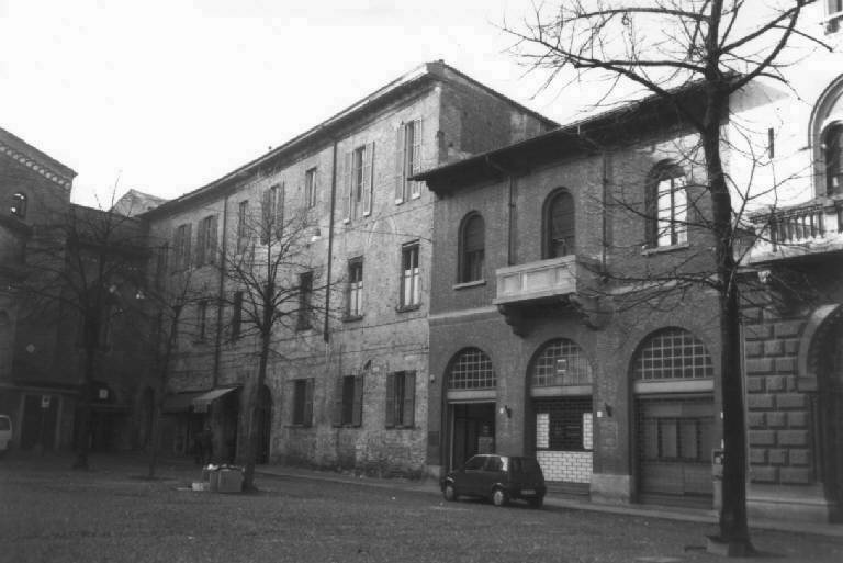Palazzo Piazza del Mercato 5 (palazzo) - Lodi (LO) 