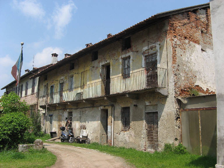 Case coloniche della Cascina Ronchetto (casa di ringhiera) - Milano (MI) 