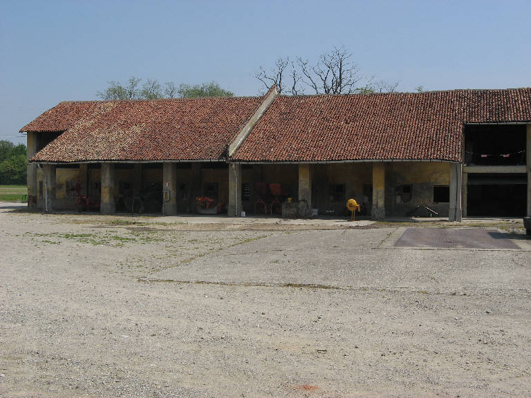 Stalla con portico della Cascina Crosina (stalla-fienile) - Pantigliate (MI) 