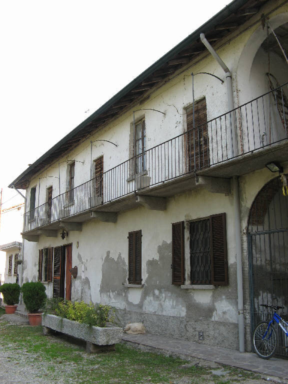 Case coloniche della Cascina Banfa (edificio a schiera) - Melzo (MI) 