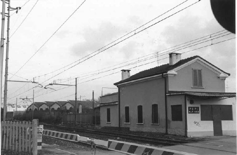Casello della linea ferroviaria Milano-Bergamo (casello) - Arcore (MB) 