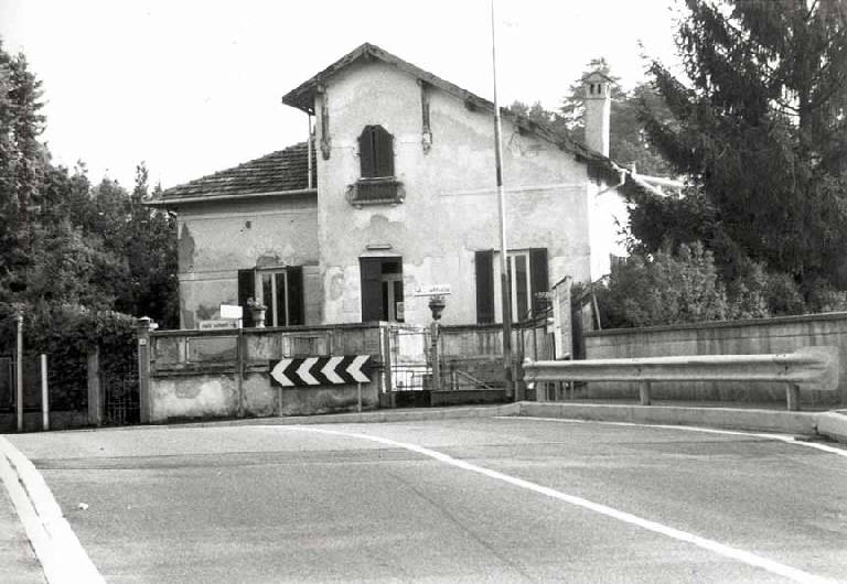 Casa sede del comando dei Vigili (casa) - Besana in Brianza (MB) 