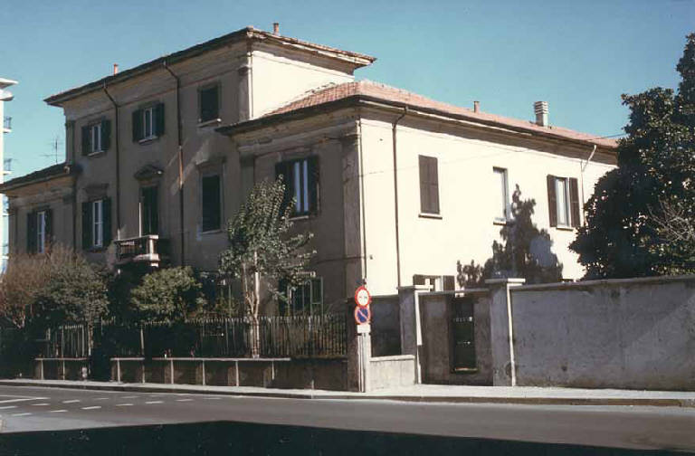 Casa Gerola (palazzo) - Canegrate (MI) 