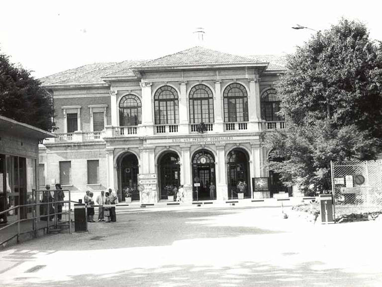 Sanatorio Vittorio Emanuele III (ex) (sanatorio) - Garbagnate Milanese (MI) 