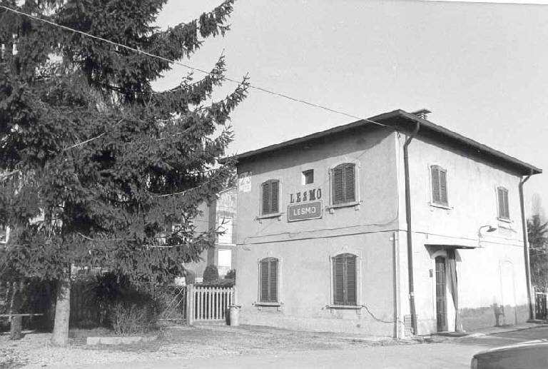 Stazione ferroviaria (stazione) - Lesmo (MB) 