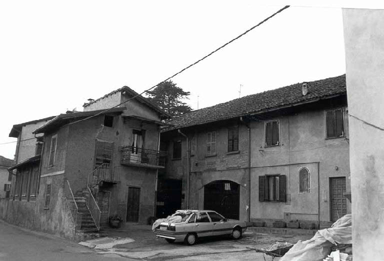 Cascina La Ca' - complesso (cascina) - Lesmo (MB) 