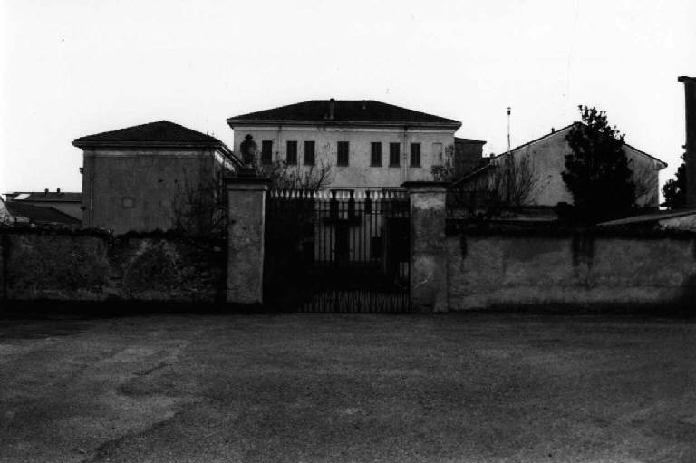 Villa Via Cesare Cantù 64 - complesso (villa) - Macherio (MB) 
