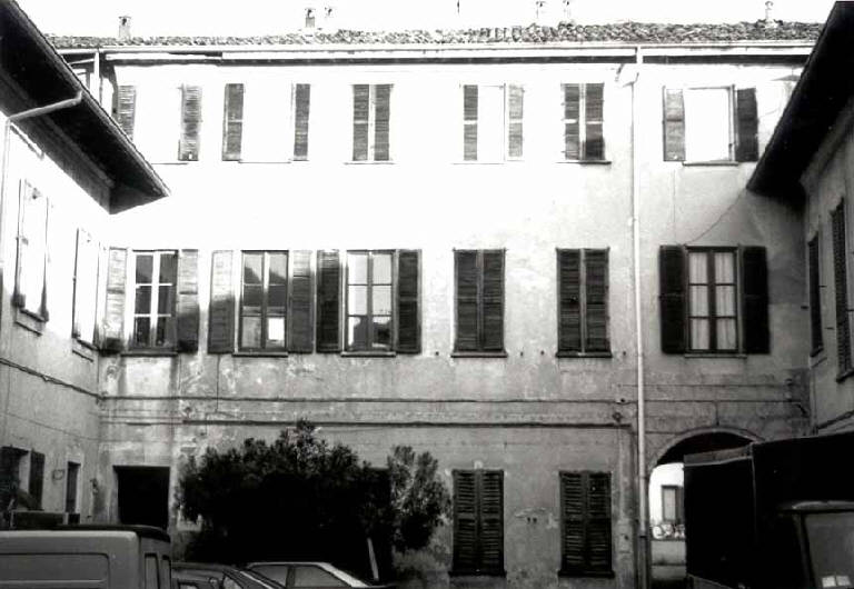 Casa Croce, Piazza, Lombardi (palazzo) - Magenta (MI) 