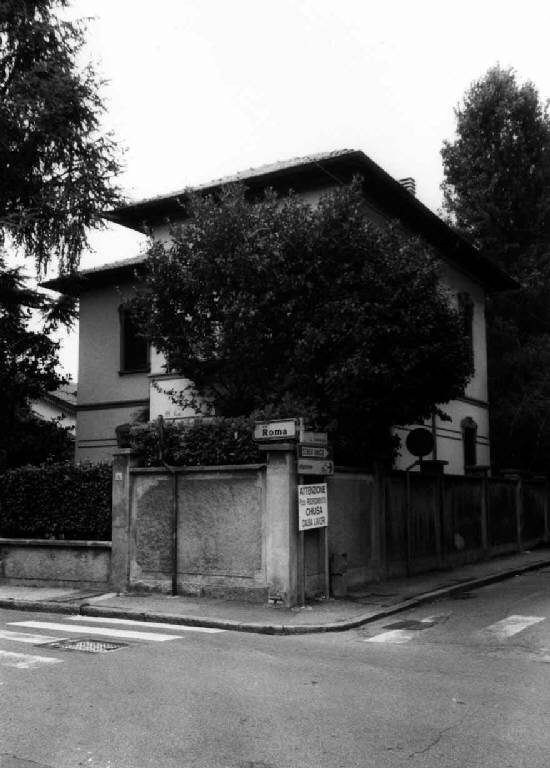 Villa Via Roma 5, angolo Via Invernizzi (villa) - Melzo (MI) 
