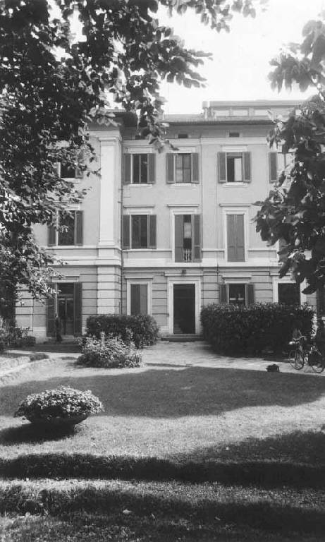 Palazzo Via Vergine Maria da Campione 6 (palazzo) - Monza (MB) 