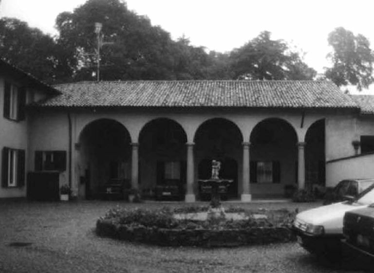 Villa De Marchi, Pozzi (villa) - Paderno Dugnano (MI) 