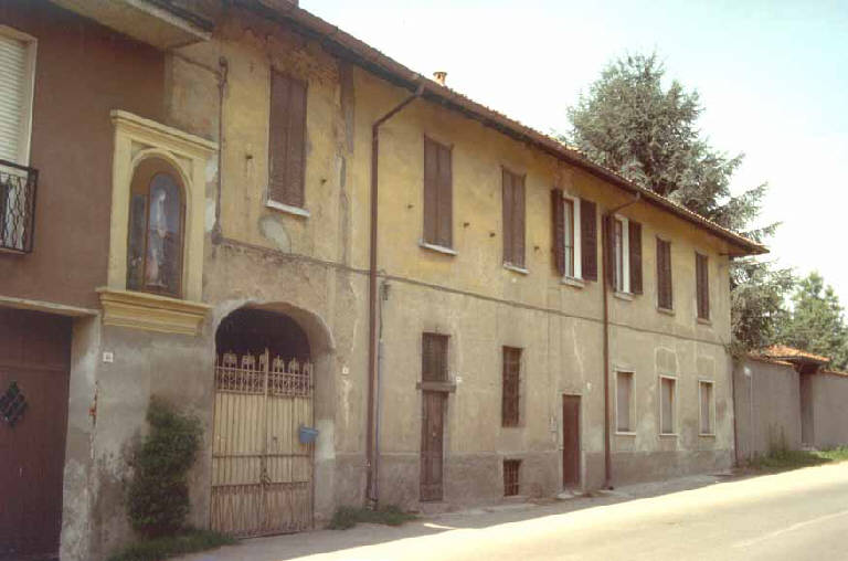 Cascina Via Manara 95 - complesso (cascina) - Parabiago (MI) 