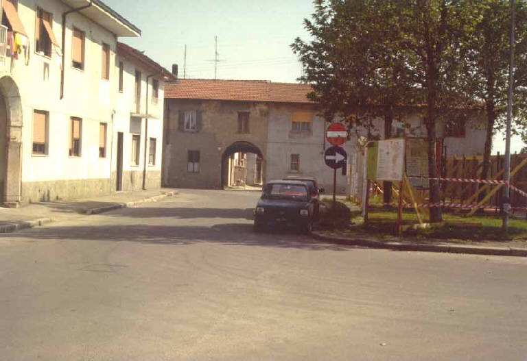 Vecchio nucleo Via Zara (cascina) - Parabiago (MI) 
