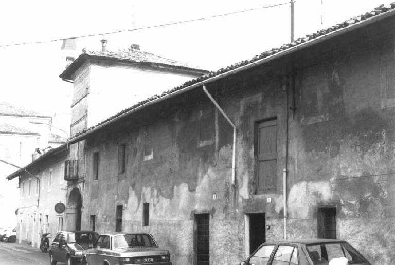 Palazzo Lampugnani, Gennaro (casa a corte) - Robecchetto con Induno (MI) 