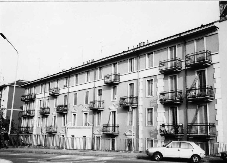 Palazzo Via Camagni 104 (palazzo) - Sesto San Giovanni (MI) 