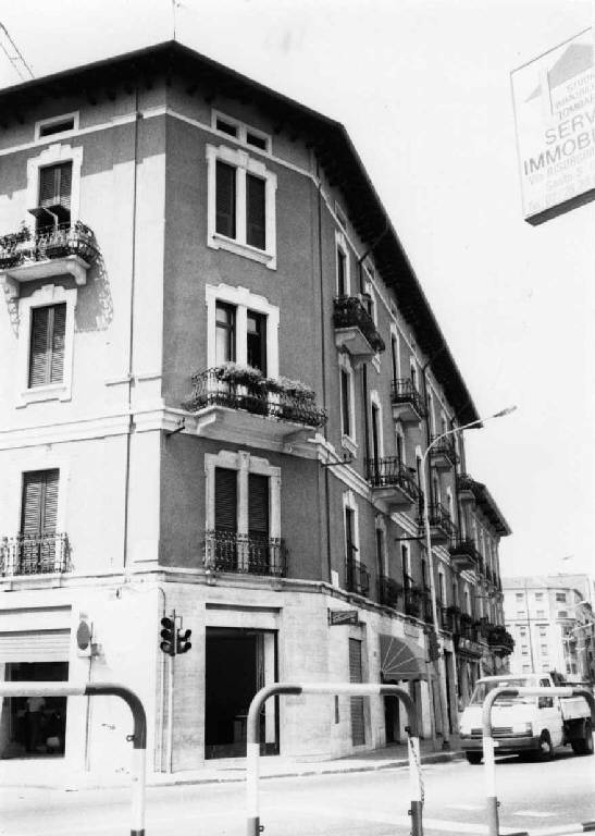 Casa Via Roma angolo Via Solferino (palazzo) - Sesto San Giovanni (MI) 