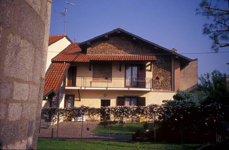 Resti del Convento benedettino di S. Ambrogio (convento) - Sulbiate (MB) 