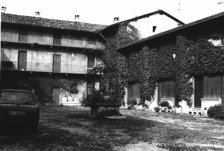 Cascina Chignolo - complesso (cascina) - Triuggio (MB) 