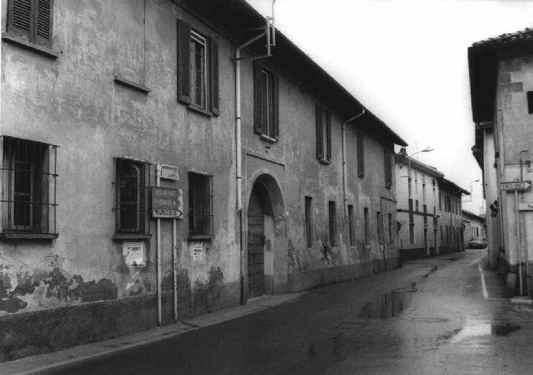 Casa a cortina Via Scotti angolo Vicolo Certosino (edificio in linea) - Truccazzano (MI) 