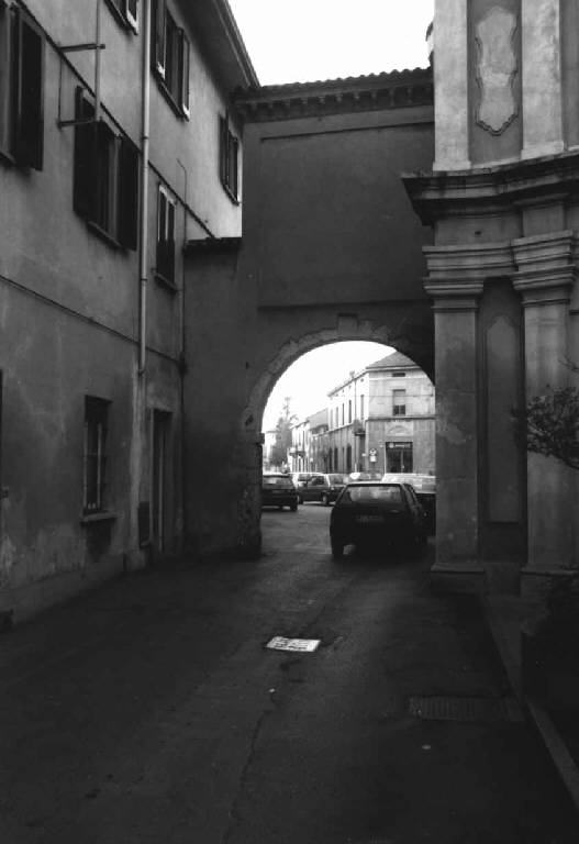 Porta di S. Marta (porta fortificata) - Trezzo sull'Adda (MI) 